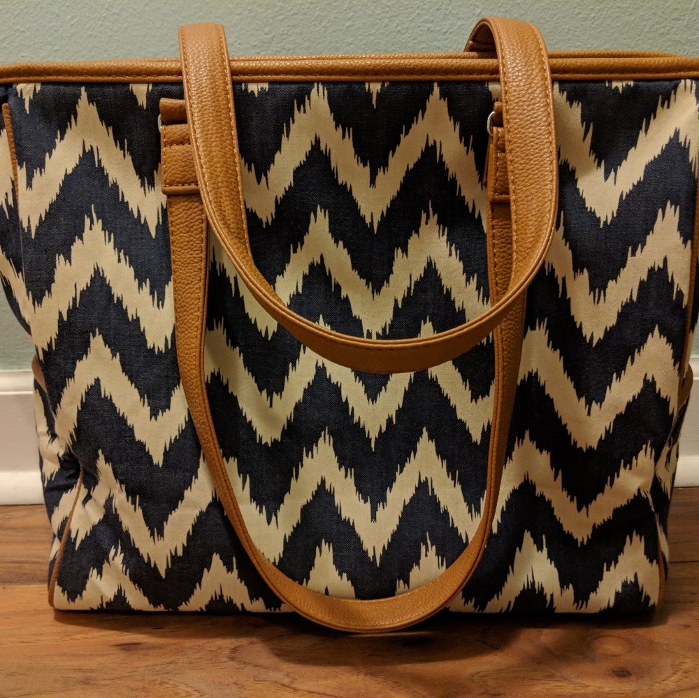 Thirty one city tote